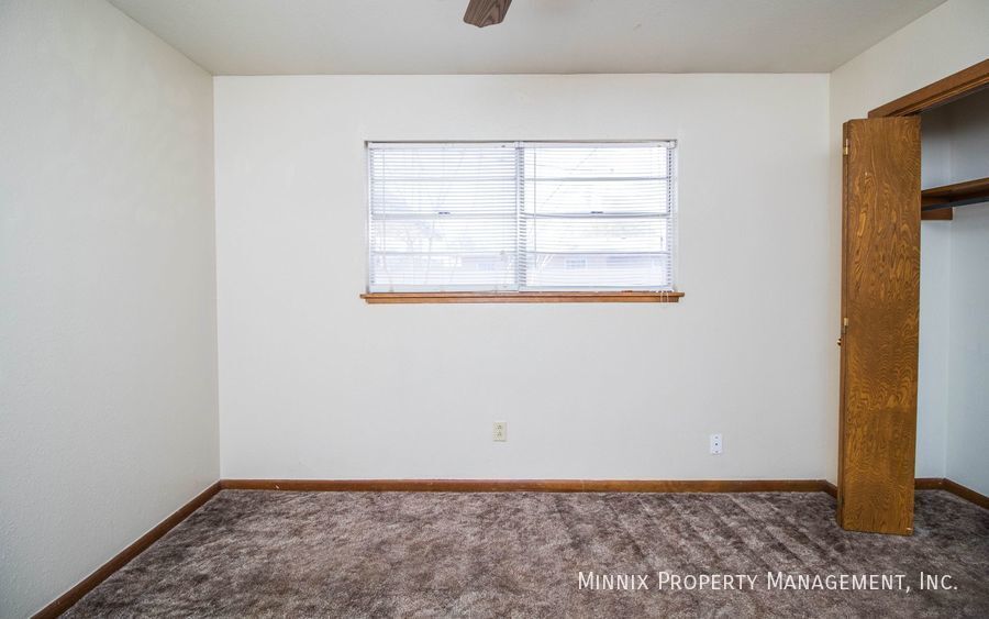 Building Photo - 1009 Garland