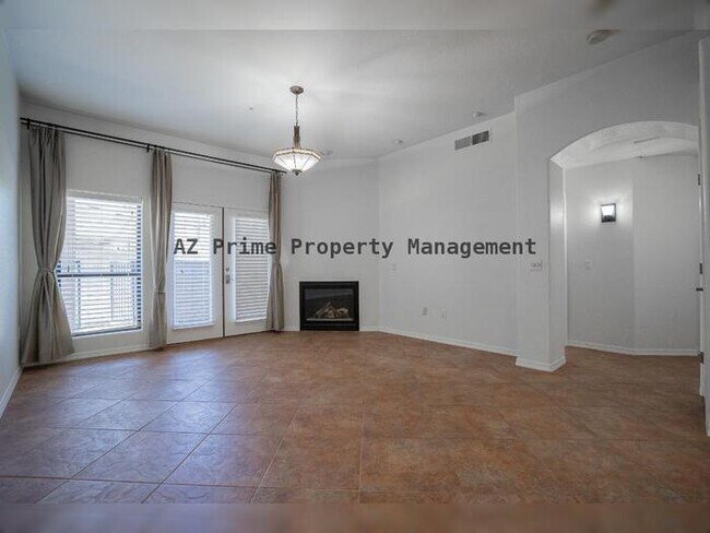 Building Photo - 4533 N 22nd St