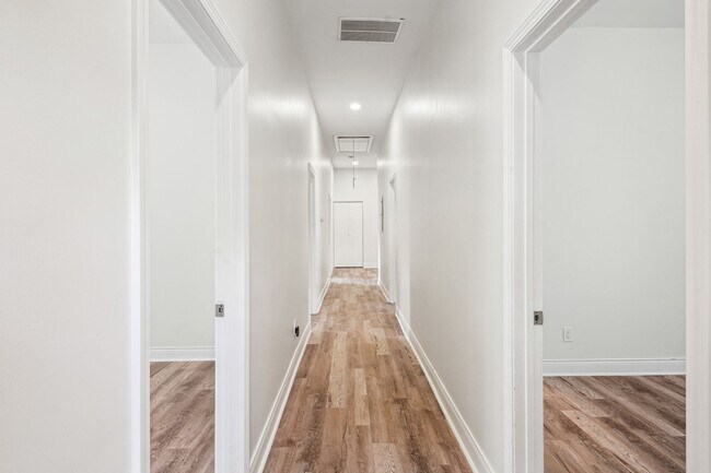 Building Photo - Incredible opportunity to live in Historic...
