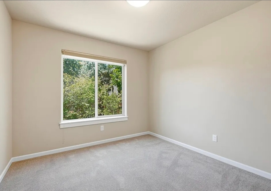 Building Photo - 63195 Black Powder Ln