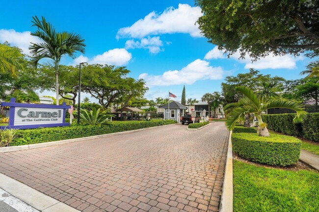 Building Photo - 927 N E St