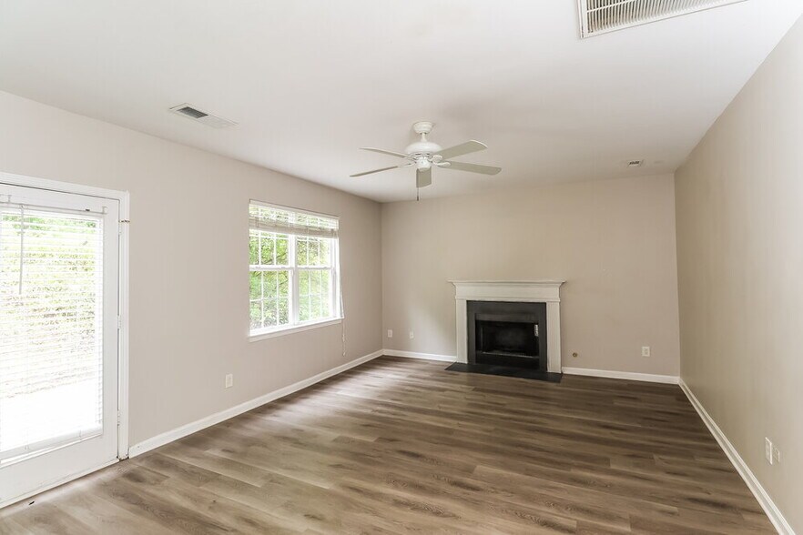 Building Photo - 4625 Canipe Dr