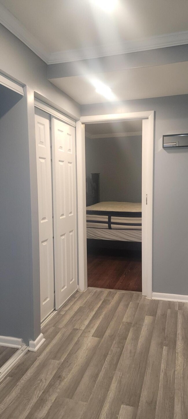 Building Photo - 1726 Eddystone Ave