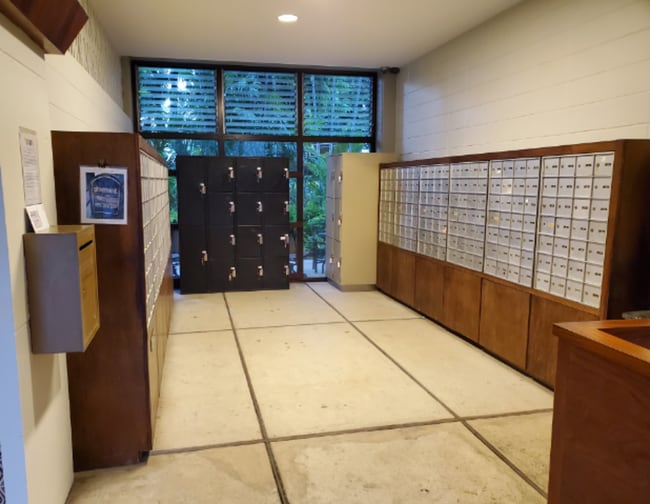 Building Photo - 425 Ena Rd