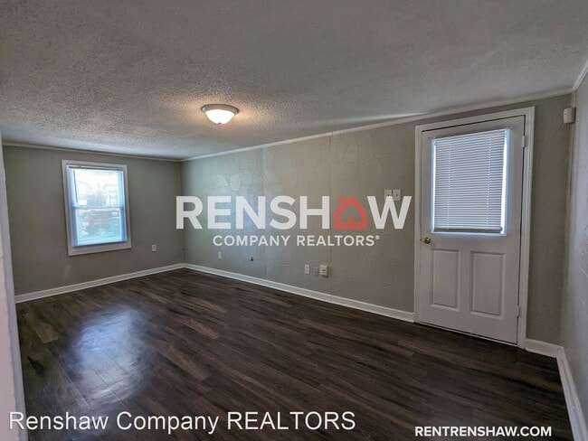 Building Photo - 3 br, 1 bath House - 3253 Markley St