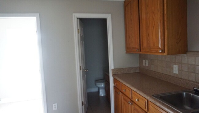 Building Photo - Luxury in Lakeland, GA