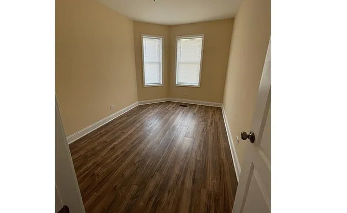 bedroom#2 - 5424 S Union Ave