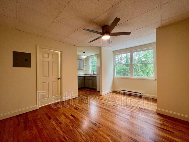 Building Photo - 43 Ravenscroft Dr