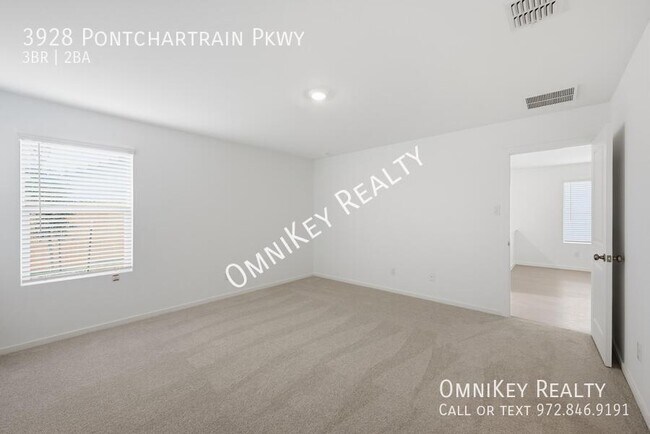 Building Photo - 3928 Pontchartrain Pkwy