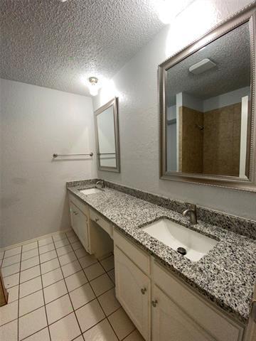 Building Photo - 5504 Pineridge Dr