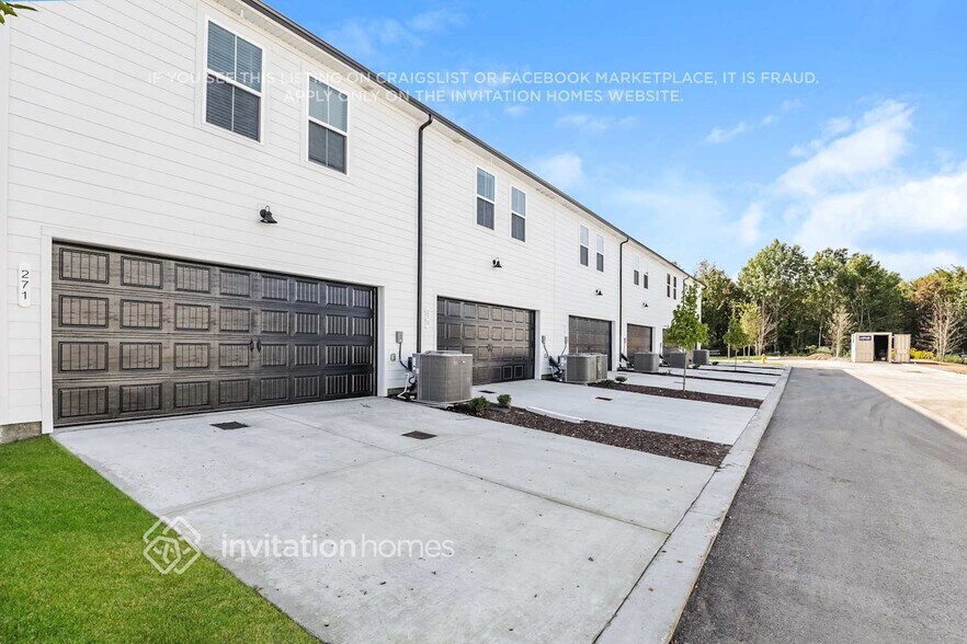 Building Photo - 273 River Rock Dr