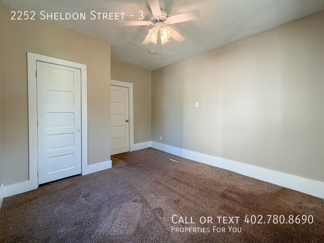 Building Photo - 2252 Sheldon St