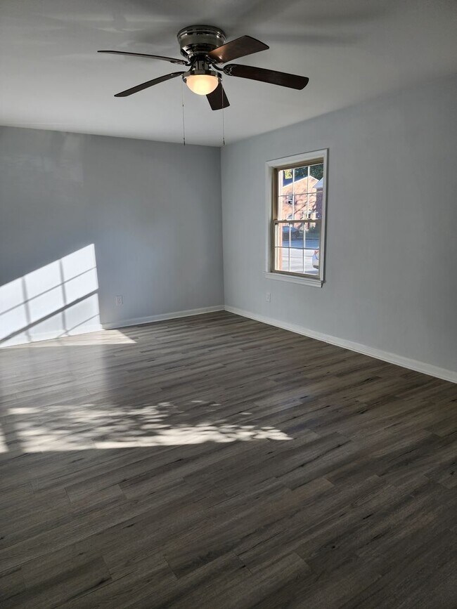 Building Photo - 301 Advocate Ct