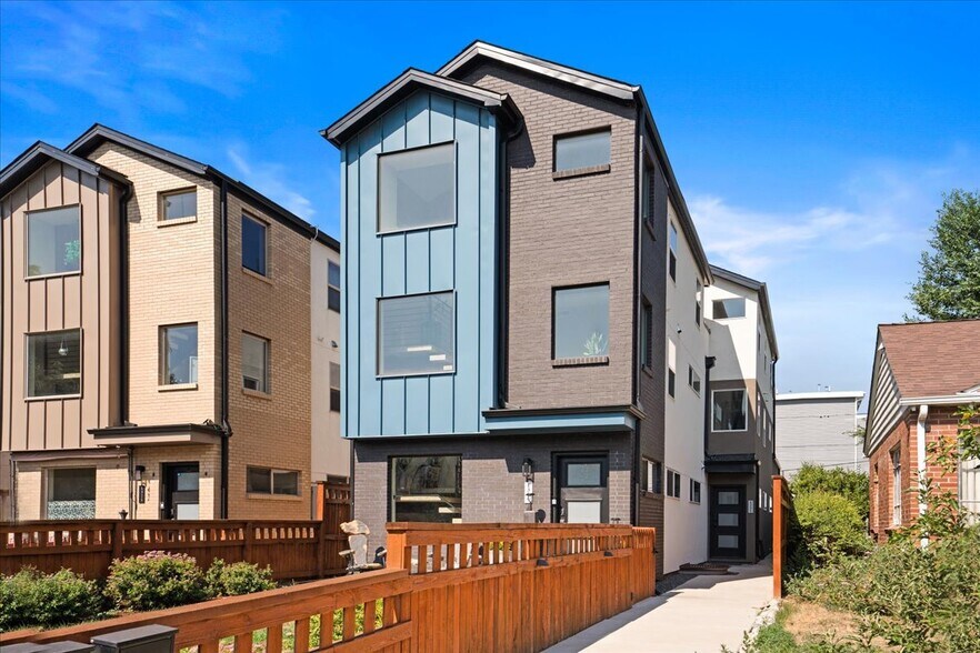 Building Photo - 1331 Yates St