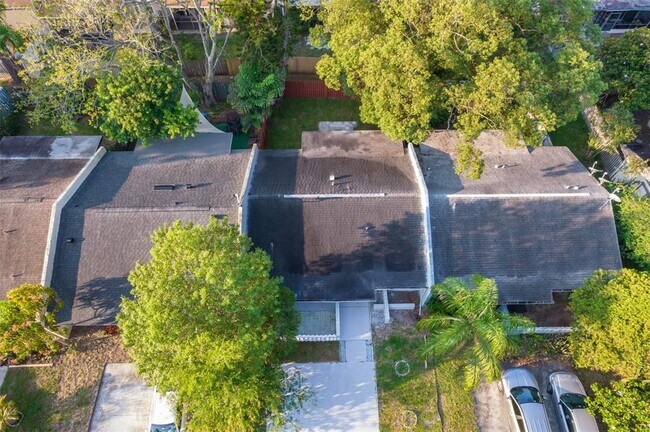 Building Photo - 3019 Casselwood St
