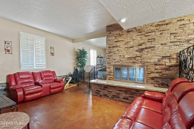 Building Photo - 8614 Holmsley Trail