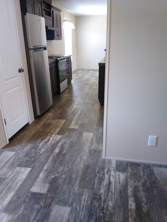 Building Photo - 818 W Grantville Rd