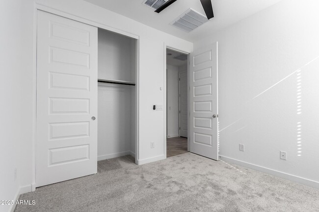 Building Photo - 3113 S 156th Ave