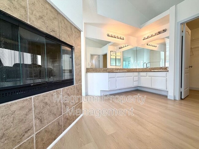 Building Photo - 30219 Corte Cantera