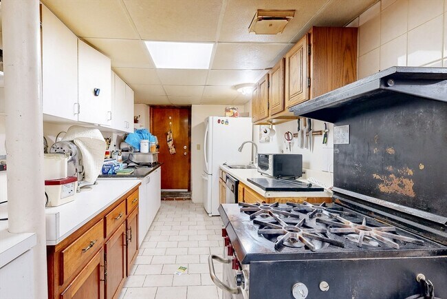 Building Photo - 71 Lubec St