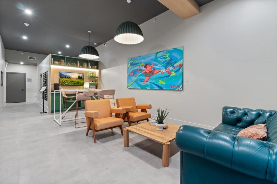 Building Photo - 4515 N Clark St