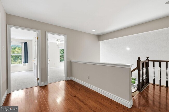 Building Photo - 7 Walton Ct
