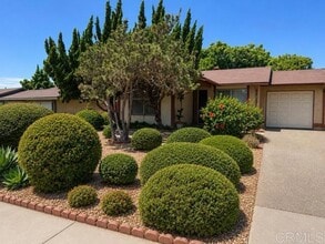 Building Photo - 1527 Temple Heights Dr