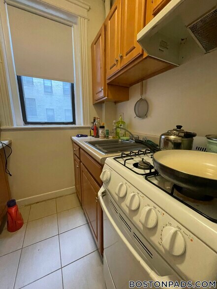 Primary Photo - 1156 Commonwealth Ave
