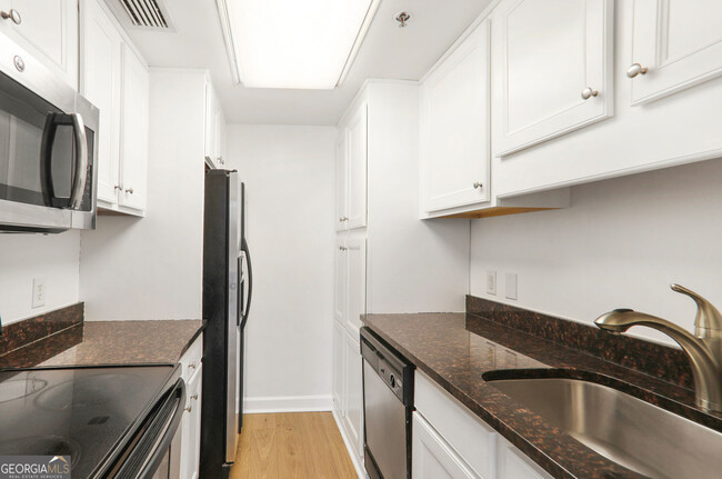 Building Photo - 1280 W Peachtree St NW