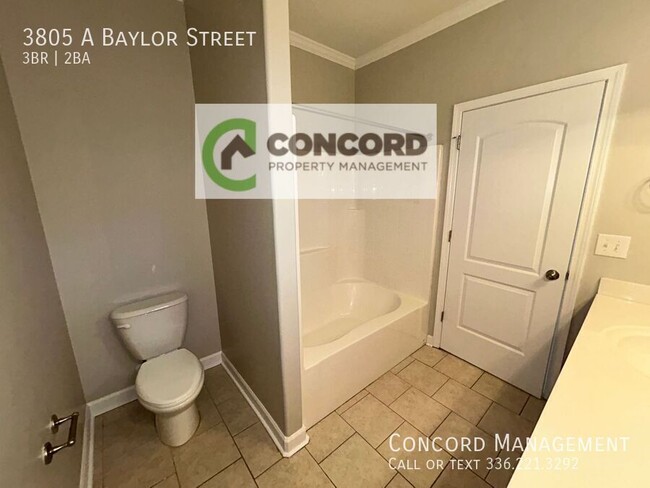 Building Photo - 3805 Baylor St