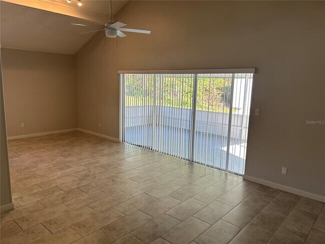 Building Photo - 1450 Agatha Dr