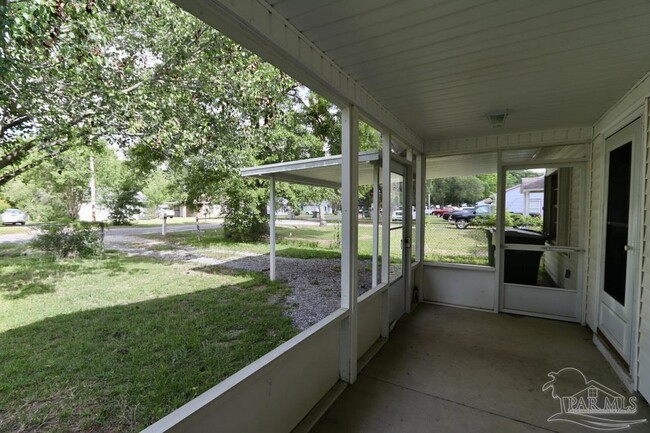 Primary Photo - 10 Bertram St