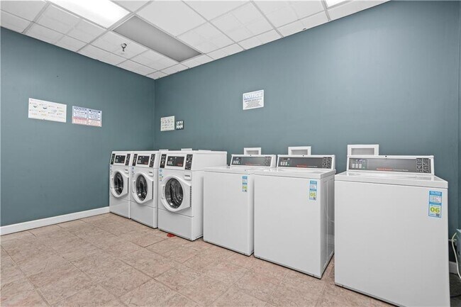 Building Photo - 375 Ralph McGill Blvd NE