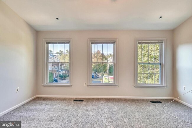 Building Photo - 11801 Rockaway Ln