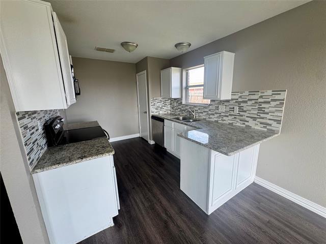 Building Photo - 136 Chris Ct