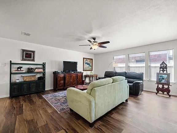 Building Photo - 2731 Prairie Creek Dr