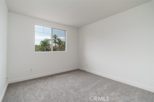 Building Photo - 570 Shadow Ln