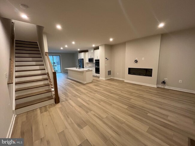 Building Photo - 13670 Cobble Lp