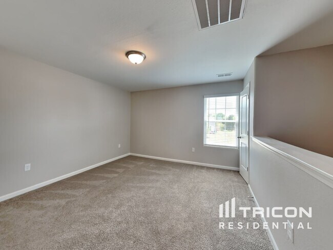 Building Photo - 260 Belcaro Dr