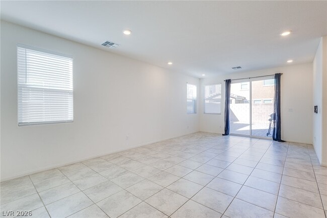 Building Photo - 9858 W Meranto Ave