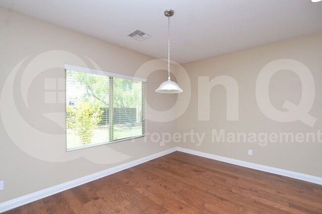 Building Photo - 3747 E Zachary Dr