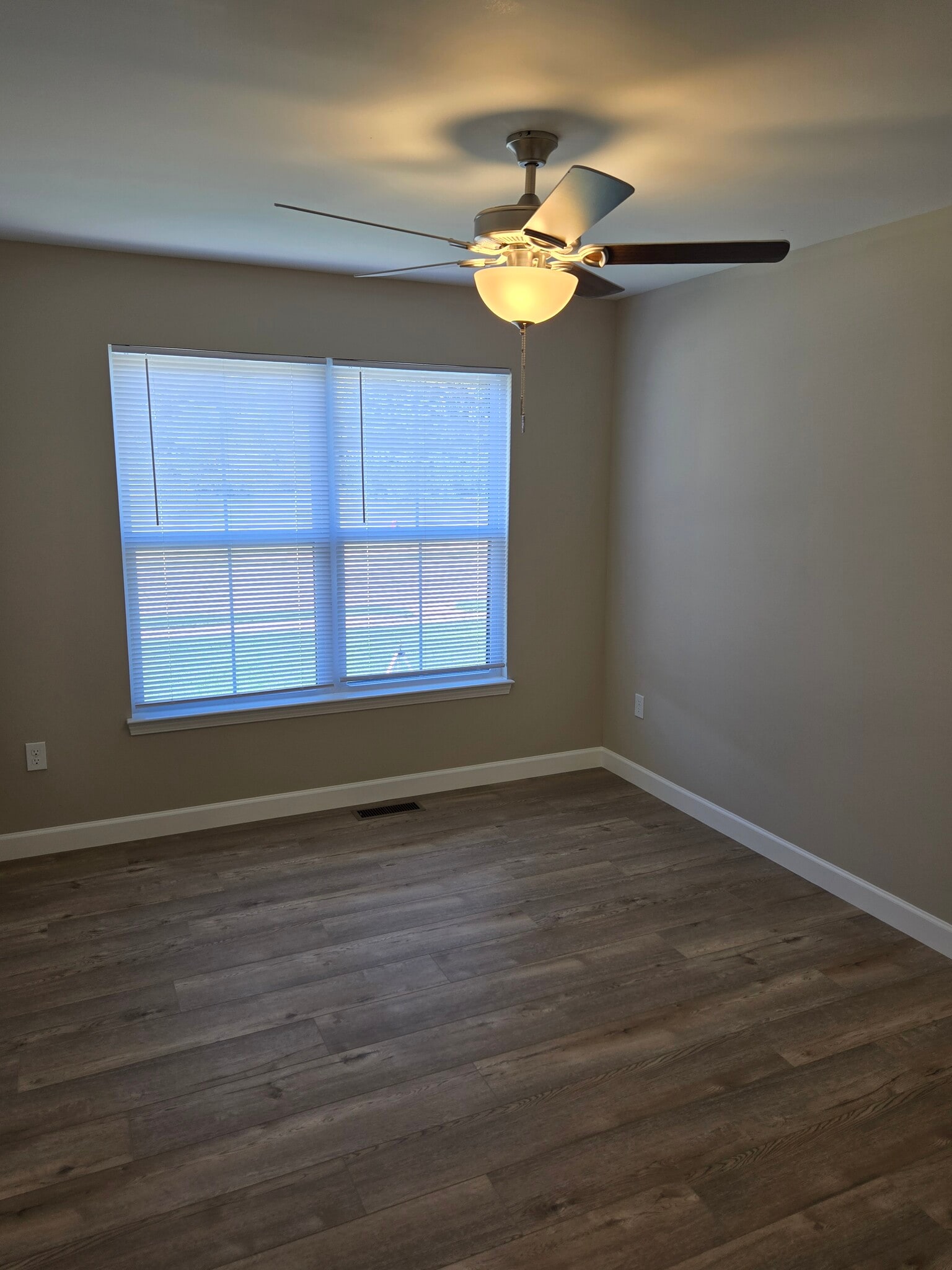 Building Photo - 2641 Cherry Farms Dr