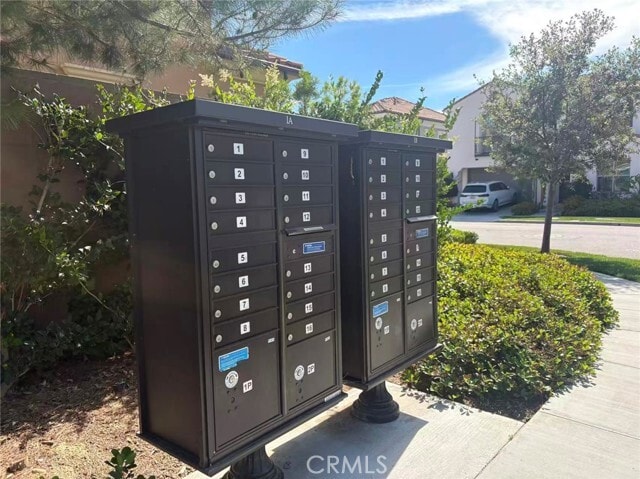 Building Photo - 125 Sabbia