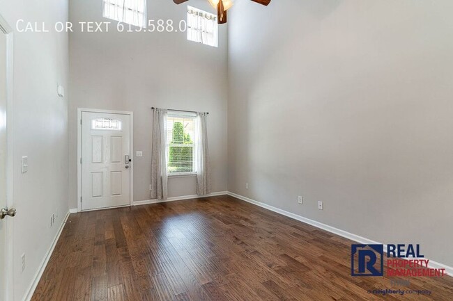 Building Photo - 1052 Neeleys Bend E