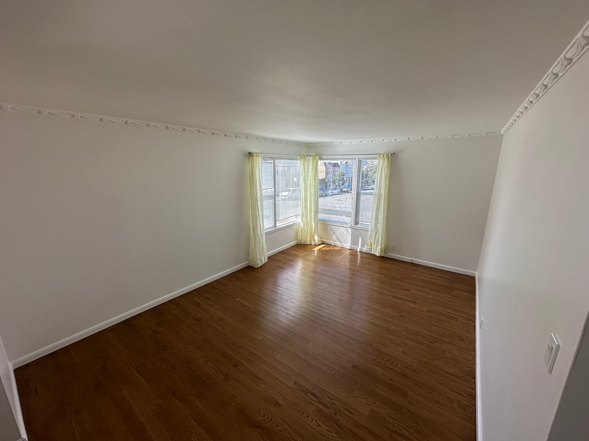 Living Room - 594 34th Ave