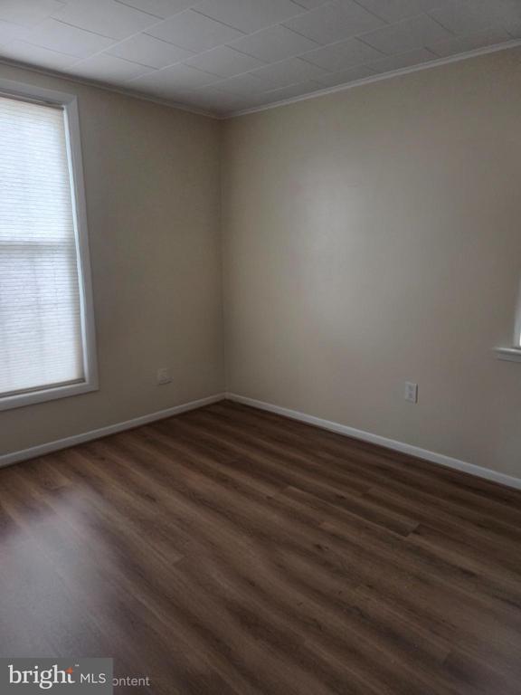 Building Photo - 26 Willow St