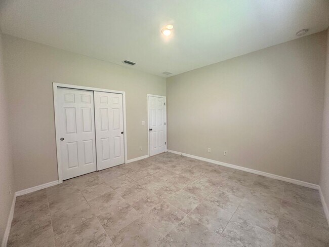 Building Photo - 624 Corrientes Cir