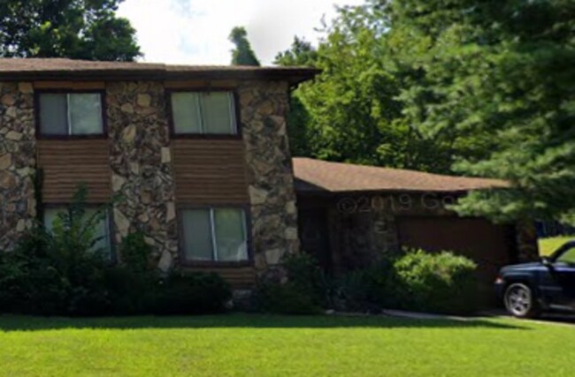 Building Photo - 29 Innsbruck Ln