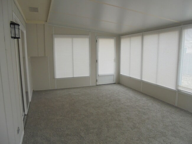 Building Photo - 3414 Cathy Dr