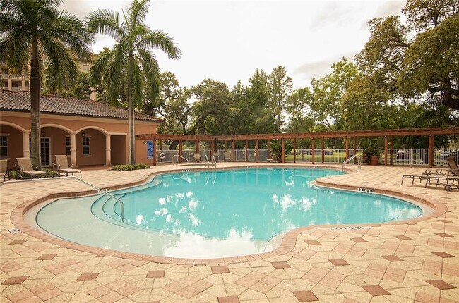 Building Photo - 5591 Cannes Cir